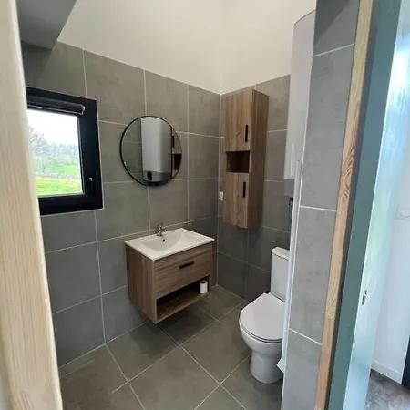 Tiny House L'Oeil Des Domes Villa Saint-Pierre-le-Chastel Exterior photo
